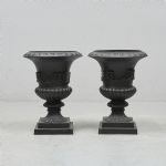 1366 9544 GARDEN URNS